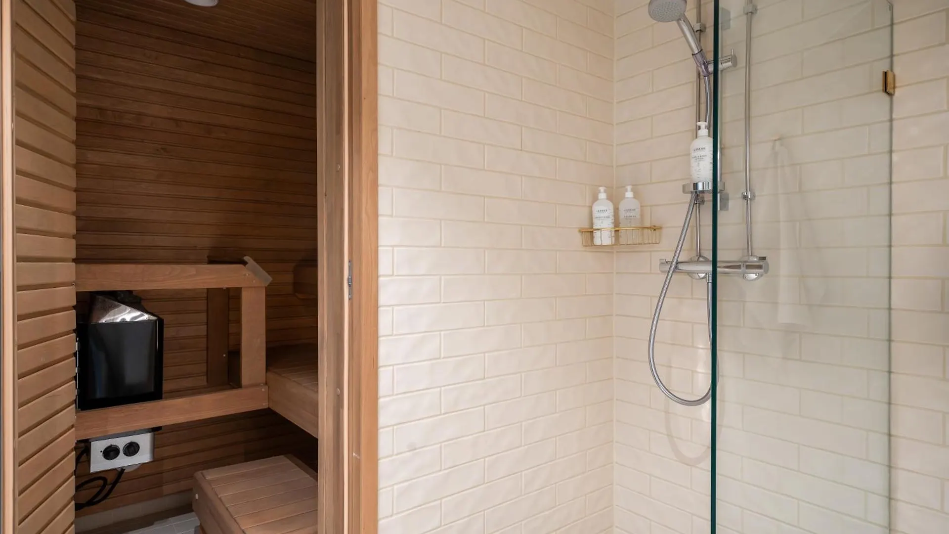 Toeoeloe Penthouse Apartments Helsinki